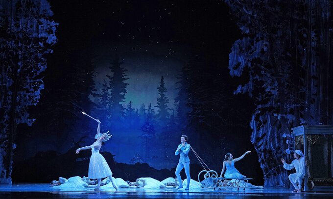 Spektakl &bdquo;Dziadek do&nbsp;orzech&oacute;w. Opowieść wigilijna&rdquo;