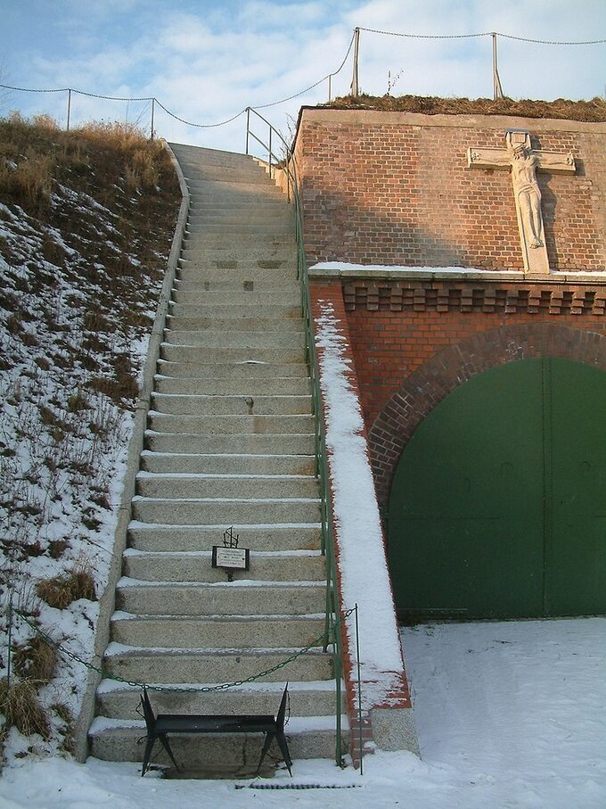 KL Posen, dawny niemiecki obóz w Poznaniu, tzw. schody śmierci
