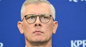 Miniatura: "Przebrał się w mundur żołnierza"....