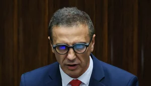 Miniatura: Prompter w okularach. Poseł zaskoczył w...
