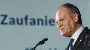 Miniatura: "Dotarło, zakute łby?". Tusk tłumaczy się...