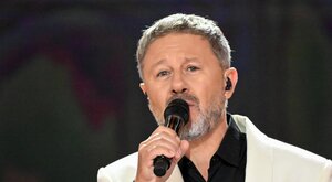 Miniatura: Znany muzyk żegna słynnego pisarza....