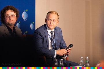 Kacper Wieczorek i&nbsp;Paweł Wnukowski w&nbsp;debacie dotyczącej "życia w&nbsp;cieniu muru"