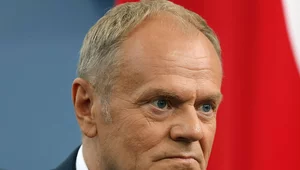 Miniatura: Tusk robi rewolucję. Rozwiązał struktury