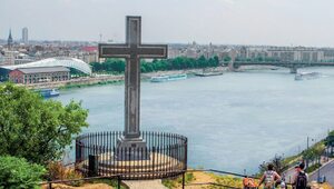Na Węgrzech Kościoły pozostaną otwarte
