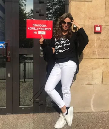 Celebryci na wyborach - Kinga Rusin 
