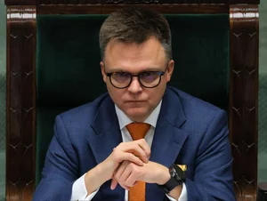 Miniatura: Coraz więcej przeciwników Hołowni w...