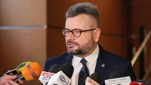 Miniatura: Spięcie na konferencji prasowej. Rzecznik...