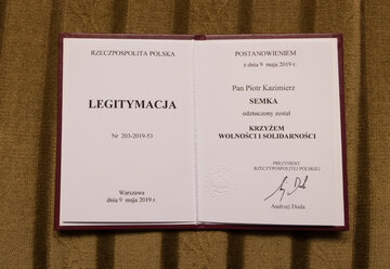 Uroczystość wręczenia odznaczeń państwowych działaczom opozycji antykomunistycznej z lat 1956–1989. 
