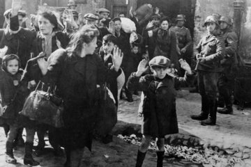 Warszawskie getto utworzone przez Niemc&oacute;w w&nbsp;czasie II&nbsp;wojny światowej