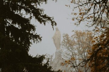 Figura Matki Bożej