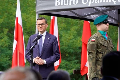 Miniatura: Pogrzeb ofiar rzezi wołyńskiej....