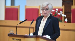 Miniatura: Julia Przyłębska mocno odpowiada sędziom...