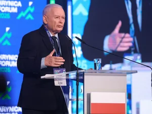 Miniatura: Kaczyński wyszedł z prokuratury i zabrał...