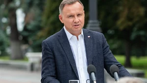 Miniatura: Prezydent Duda oddał hołd królowej...