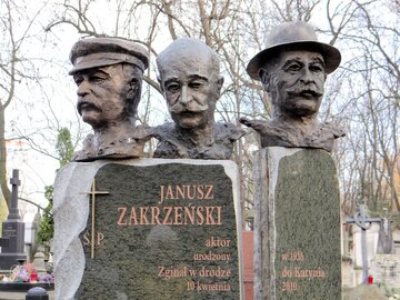 Gr&oacute;b Janusza Zakrzeńskiego na&nbsp;Powązkach