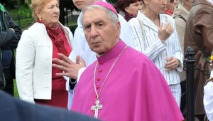 Miniatura: Abp Kowalczyk w poważnym stanie w...