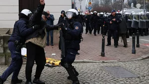 Miniatura: Zamieszki na proteście rolników w...