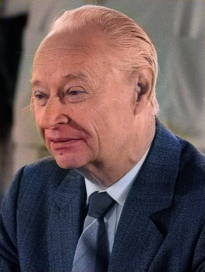 Alexander Dubček. Zdjęcie z 1990 roku