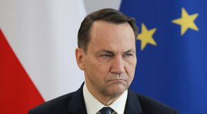 Miniatura: "Im więcej mówią o patriotyzmie, tym...