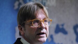 Miniatura: "Odbierzmy mu prawo głosu". Verhofstadt...
