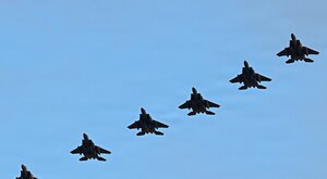 Miniatura: Trzy amerykańskie myśliwce zestrzelone....