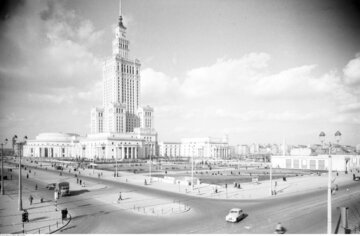 Pałac Kultury i&nbsp;Nauki, fotografia wykonana między 1955 a&nbsp;1961&nbsp;r.