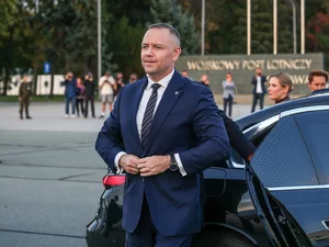 Miniatura: "Kiedy zawalczy w klatce?". Rzecznik rządu...