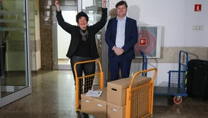 Miniatura: Senyszyn złożyła w PKW 150 tys. podpisów....