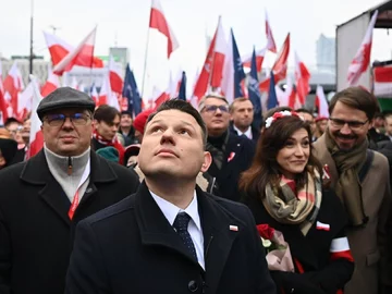 Sławomir Mentzen i Ewa Zajączkowska-Hernik na Marszu Niepodległości 