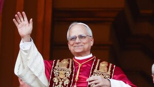 Leon mówi, że jest wiernym uczniem Franciszka. Osobliwy entuzjazm katolickich konserwatystów