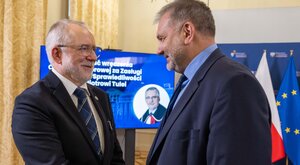 Miniatura: Sędzia Tuleja odznaczony przez Żurka....