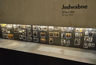 Fragment ekspozycji stałej w Muzeum Historii Żydów Polskich Polin poświęcony sprawie Jedwabnego