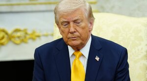 Miniatura: Dezercja z obozu Trumpa