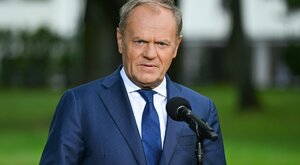 Miniatura: Tusk coraz częściej chybia