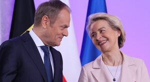 Miniatura: Nerwy i oskarżenia w obozie von der Leyen....