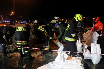 Podwyższony stan rzeki Biały Dunajec w miejscowości Bialy Dunajec 