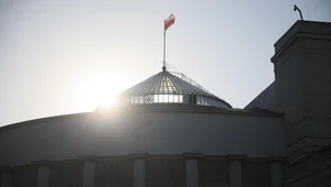 Miniatura: Czym się różni oszust polityczny od...
