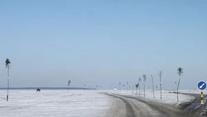 Miniatura: 17 km po zamarzniętym Bałtyku. Lodowa...