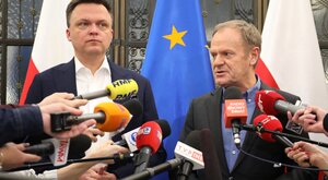 Miniatura: Tusk po spotkaniu z Hołownią podał datę...