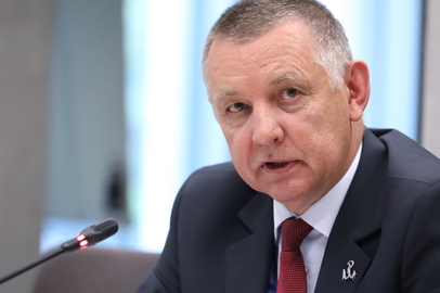 Banaś: Mam dużą wiedzę na temat różnych nieprawidłowości. Mogę nią służyć