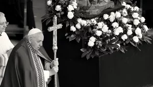 Miniatura: Śmierć papieża. Watykan: Ogromny napływ...