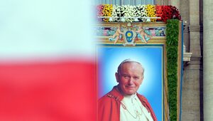 Miniatura: Ataki na Jana Pawła II. Polacy nie mają...