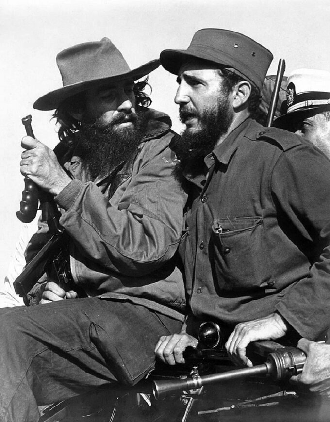 Fidel Castro i Camilo Cienfuegos w Hawanie, 8 stycznia 1959 r.