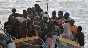 Miniatura: Migranci próbowali przepłynąć Atlantyk....