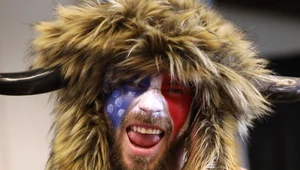 Miniatura: "Człowiek-bizon" nie lubi już Trumpa....