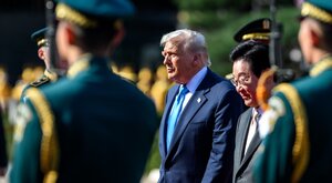 Miniatura: "Być może nadszedł czas". Trump naciska na...