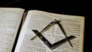 Miniatura: Oburzenie w masonerii. Jedna z lóż...