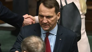Miniatura: Sikorski: Nowa oś autokracji zagraża...