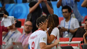 Miniatura: Anna Lewandowska pociesza męża po porażce...